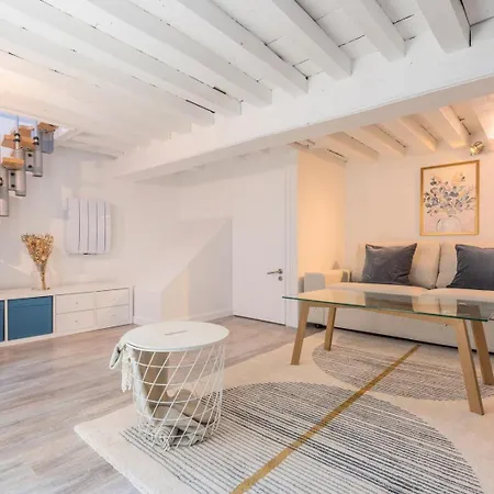 شقة Atypical Triplex Near Grand Place With Terrace ليل